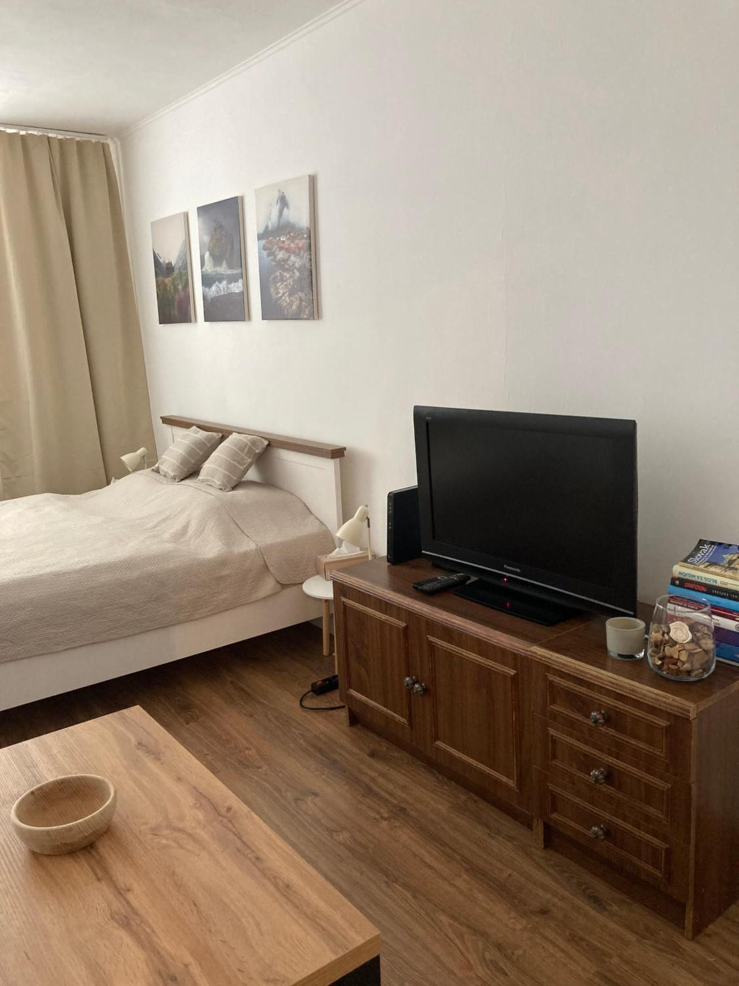 Utulny Apartman Blizko Centra Михайлівці Екстер'єр фото